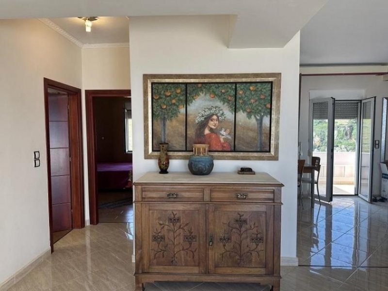 Tria Monastiria Kreta, Tria Monastiria: Geräumige Villa mit atemberaubender Aussicht zu verkaufen Haus kaufen